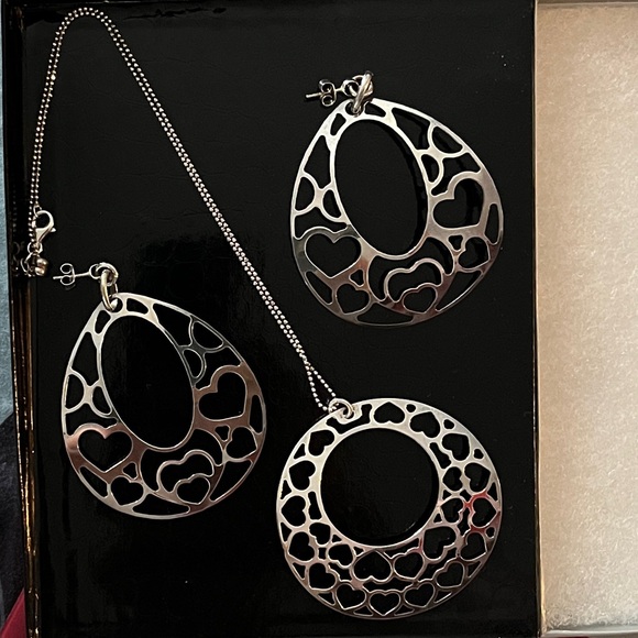 Jewelry - Elegant Sterling Silver Heart Jewelry Set